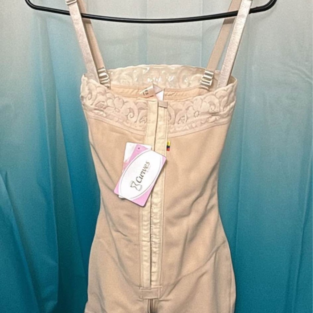 Seamless Cream Shapewear Bodysuit
